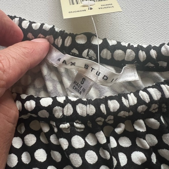 MAX STUDIO - BLACK/WHITE POLKA-DOT SLEEVELESS CAREER KNIT TOP BLOUSE - WOMENS S - Picture 6 of 7